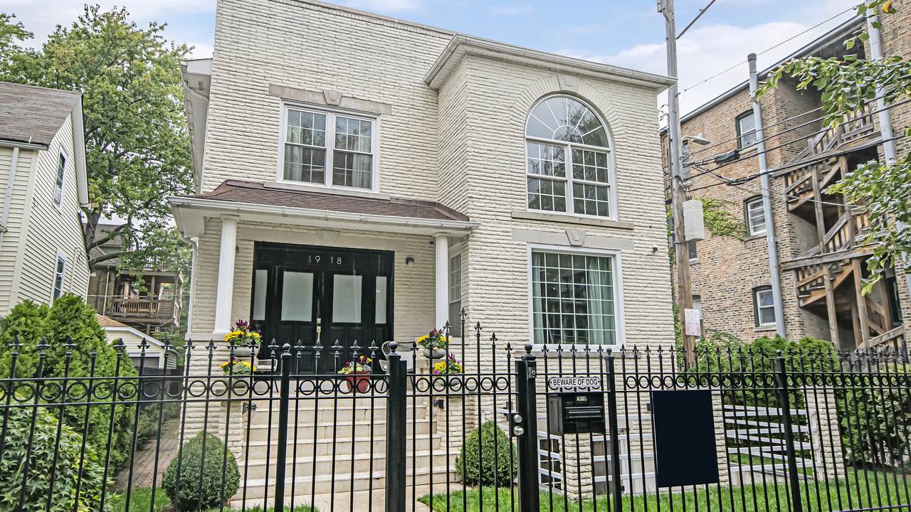 1918 Winnemac Avenue - Photo 1