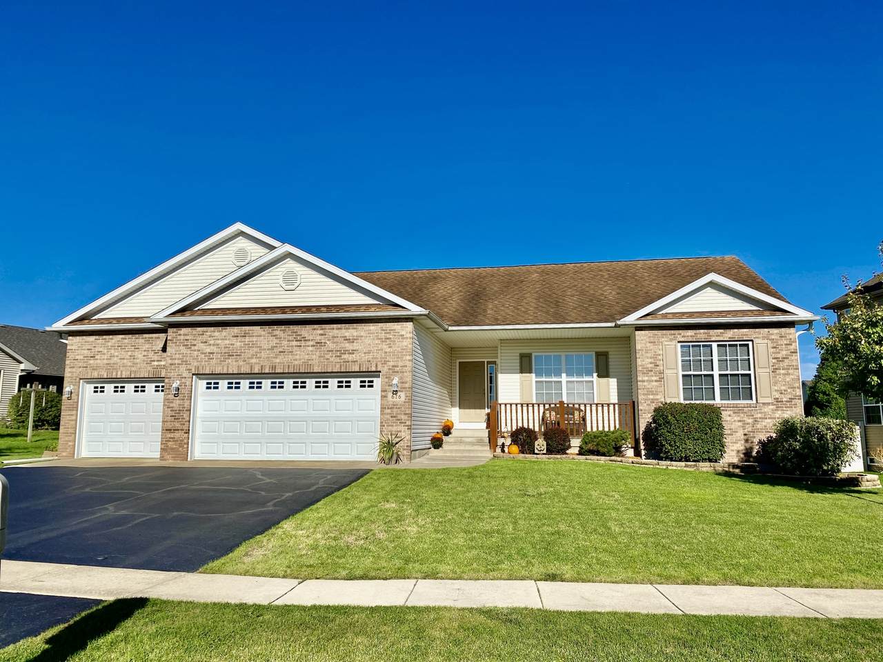 676 Persimmon Street - Photo 1