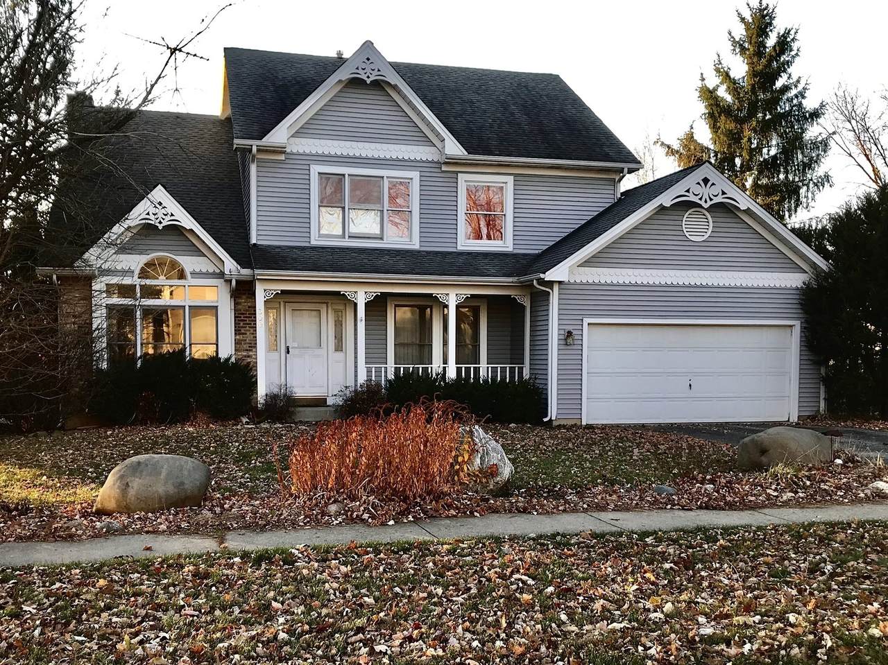 300 Hillhurst Drive - Photo 1