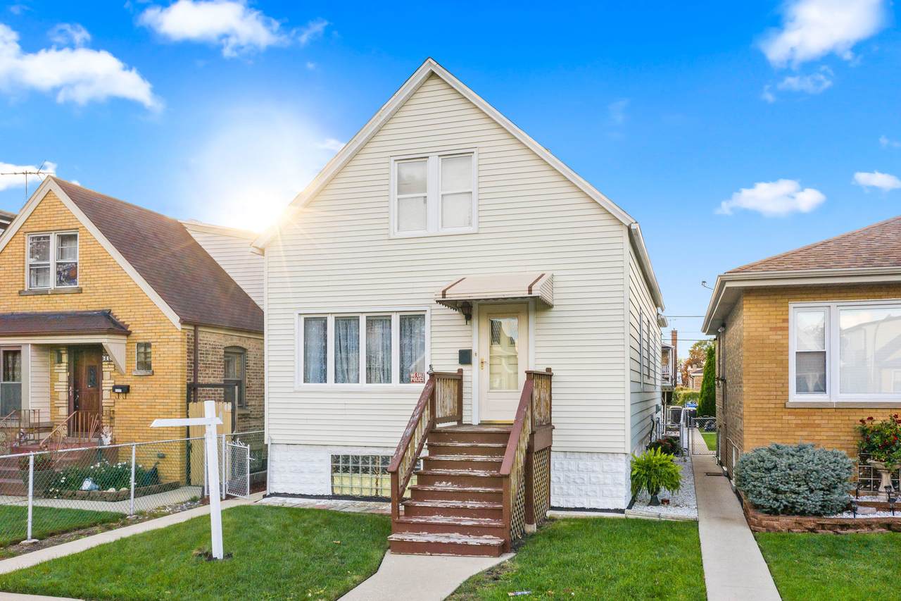 6028 Kolin Avenue - Photo 1