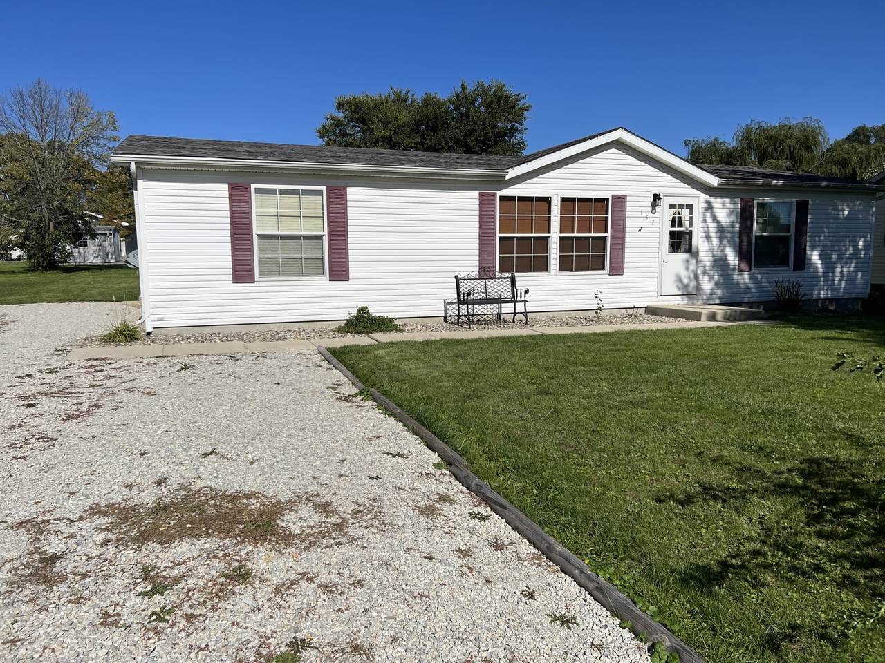 157 Eastern Illinois Street - Photo 1