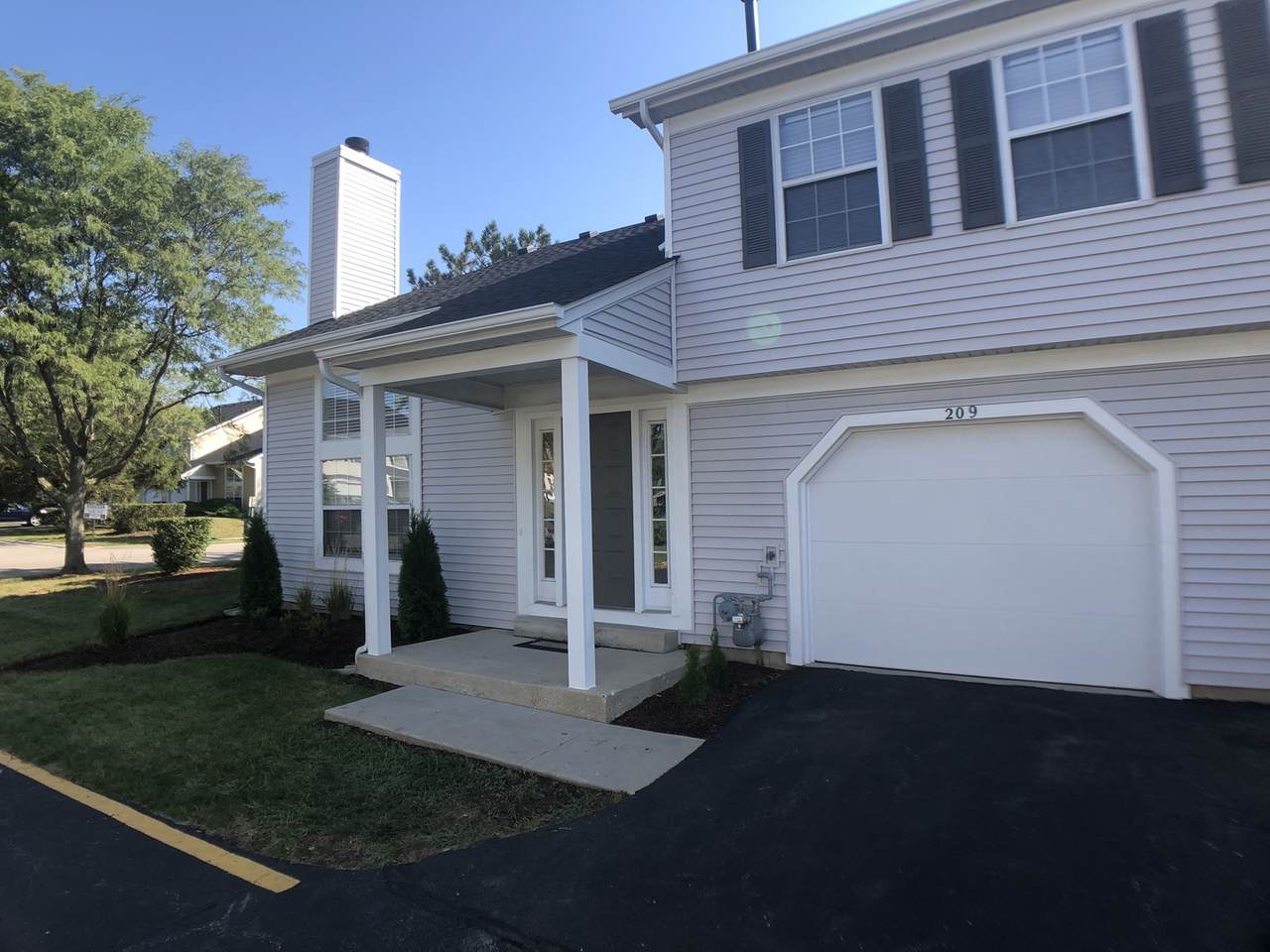 209 Acorn Drive - Photo 1