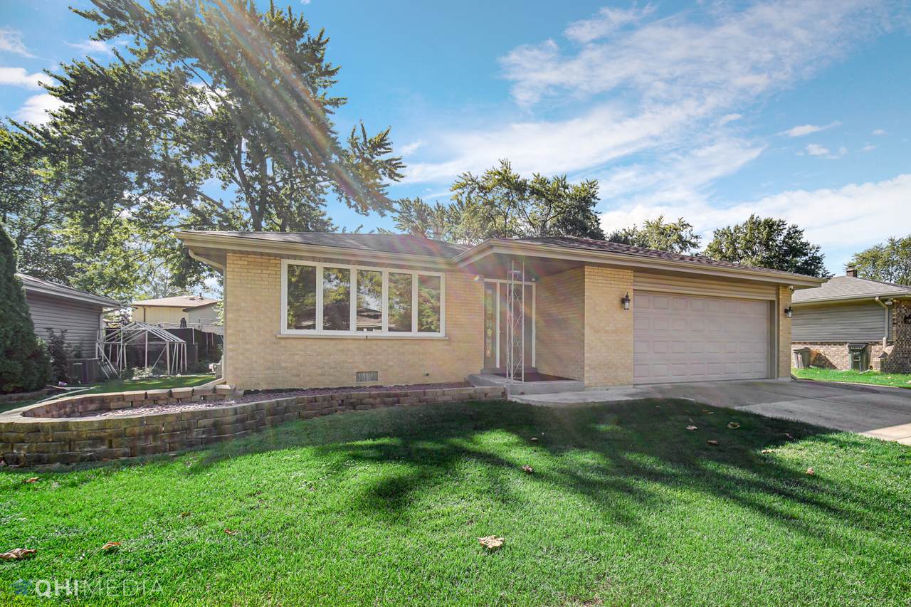 4923 Forest Court - Photo 1