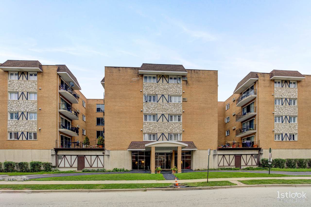 1633 River Street - Photo 1