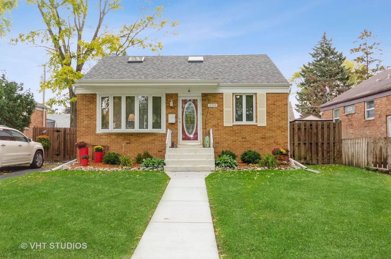 17749 Burnham Avenue - Photo 1