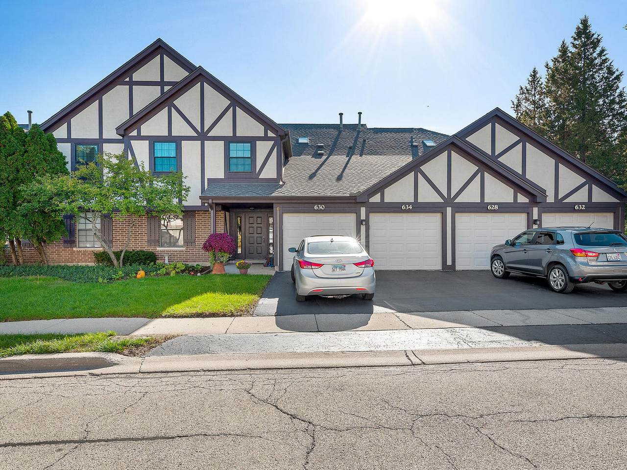 634 Elizabeth Drive - Photo 1
