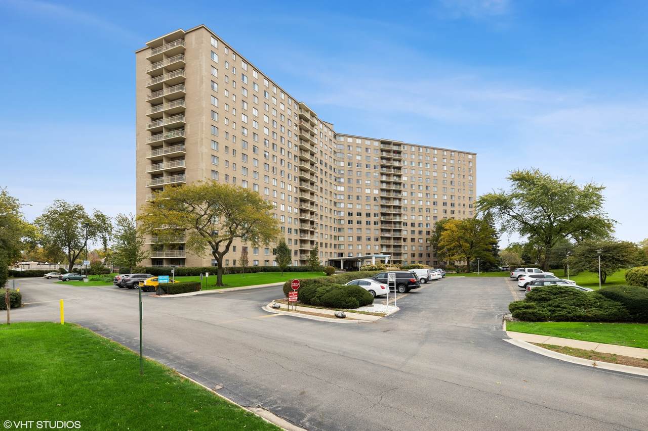 7061 Kedzie Avenue - Photo 1