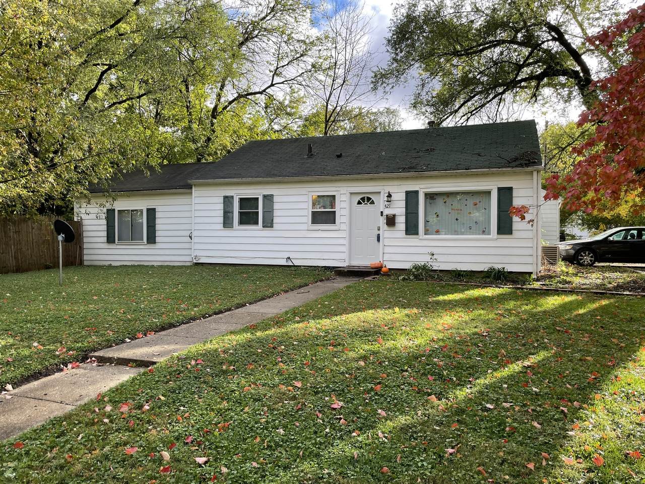 421 Fairview Drive - Photo 1