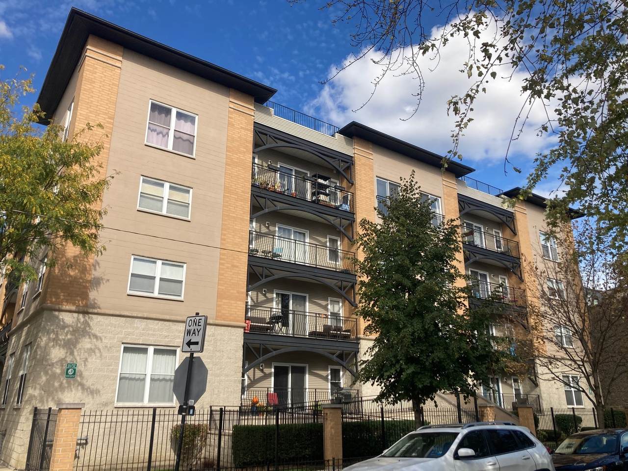 2720 Cortland Street - Photo 1