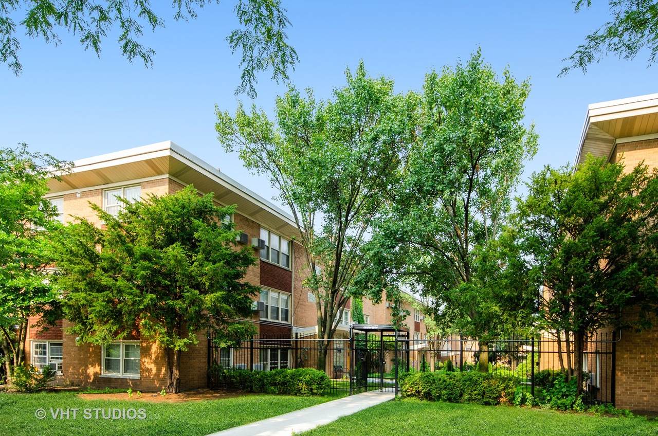 7538 Ridge Boulevard - Photo 1