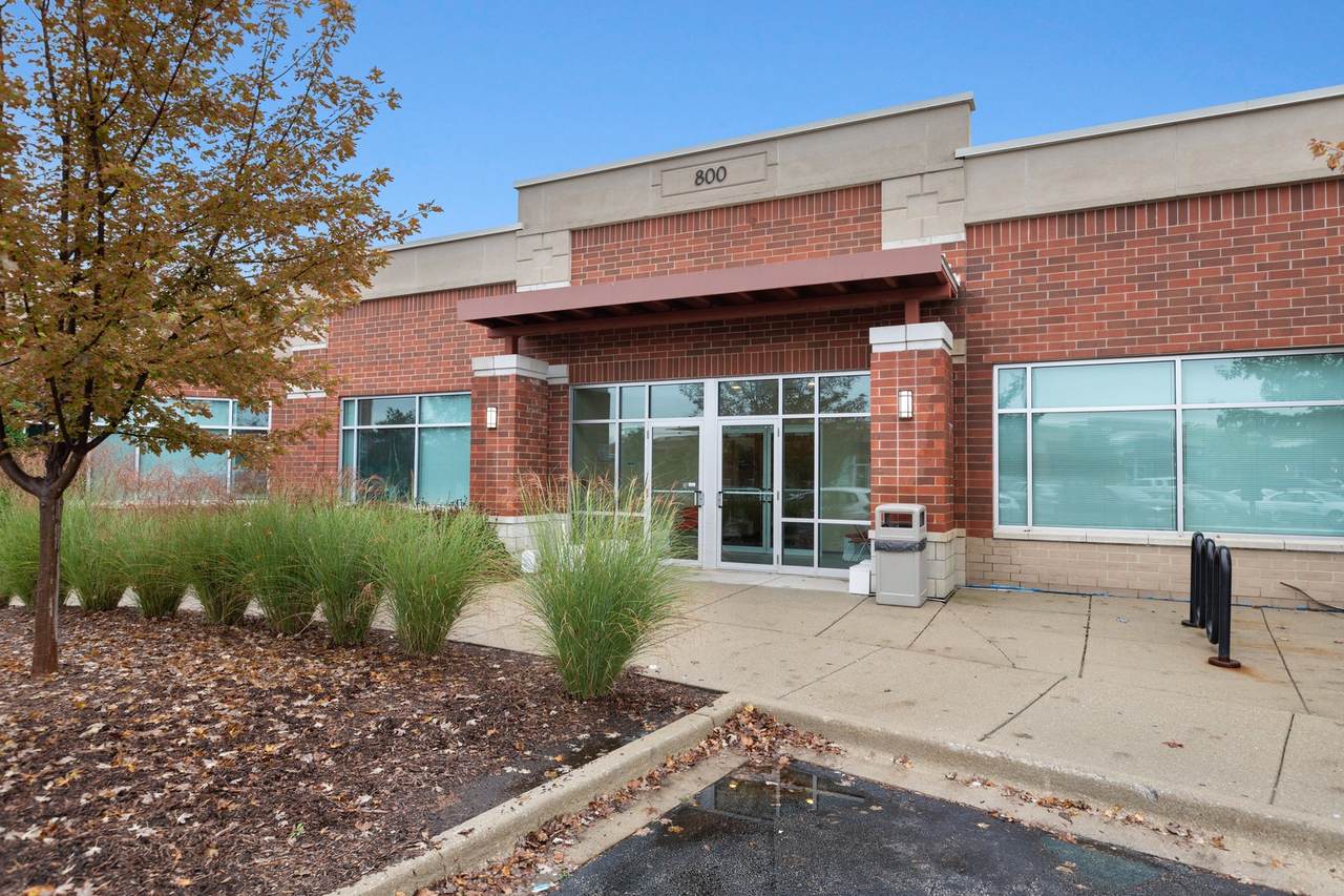 800 Woodfield Road - Photo 1