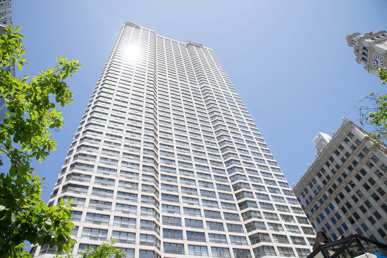 405 Wabash Avenue - Photo 1