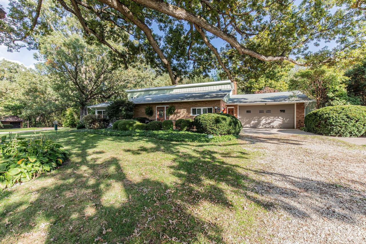 605 Hidden Lake Drive - Photo 1