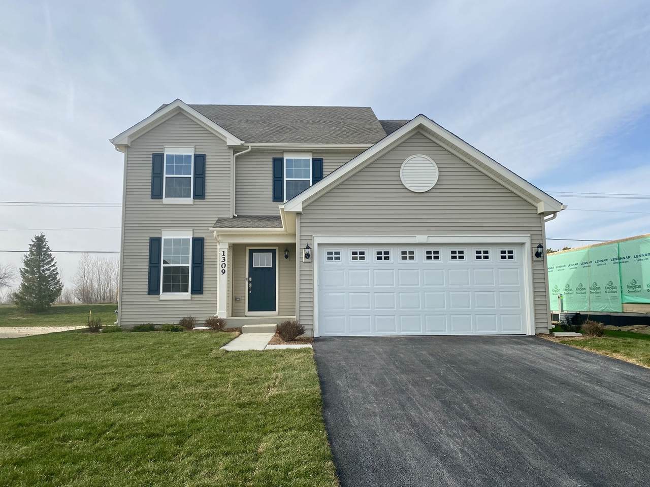 1215 Sage Circle - Photo 1