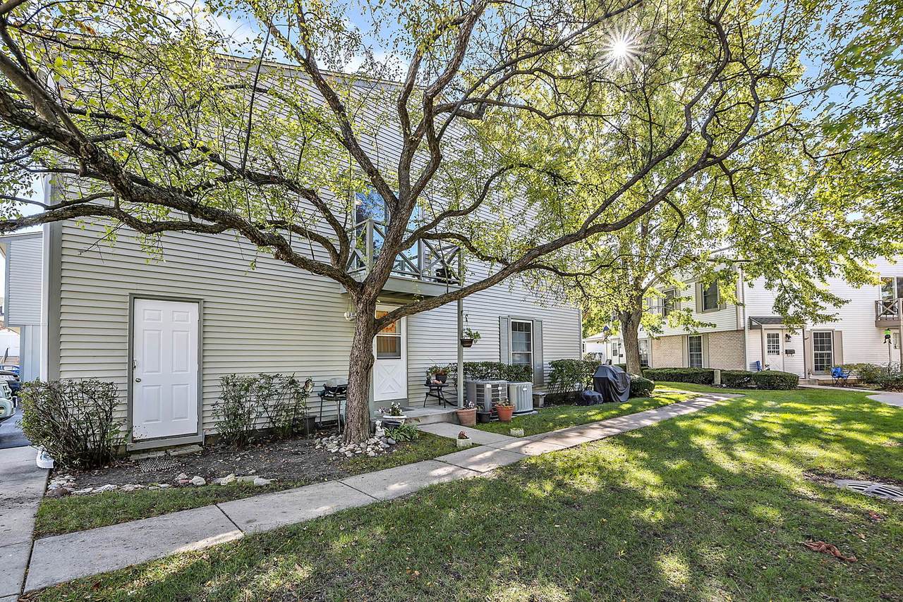 1678 Trowbridge Court - Photo 1