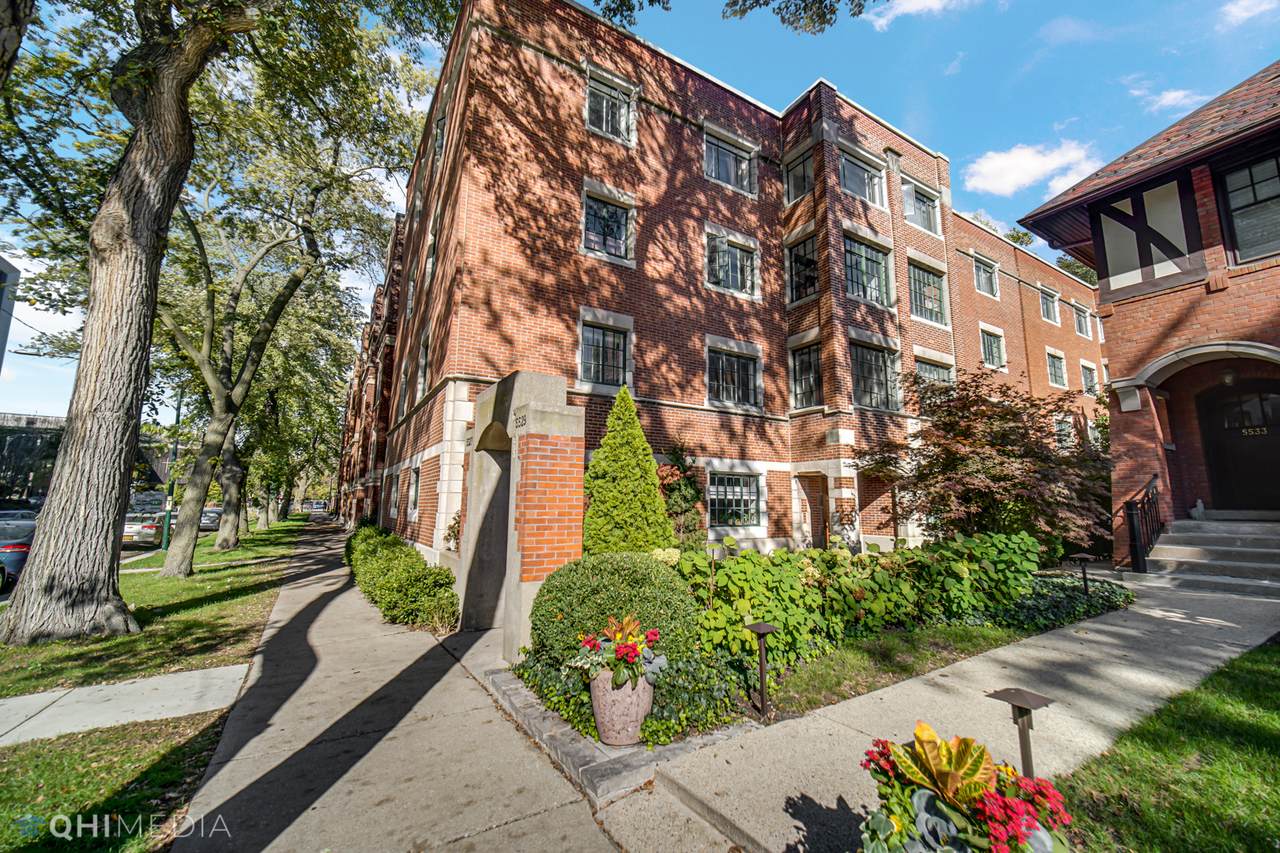 5527 University Avenue - Photo 1