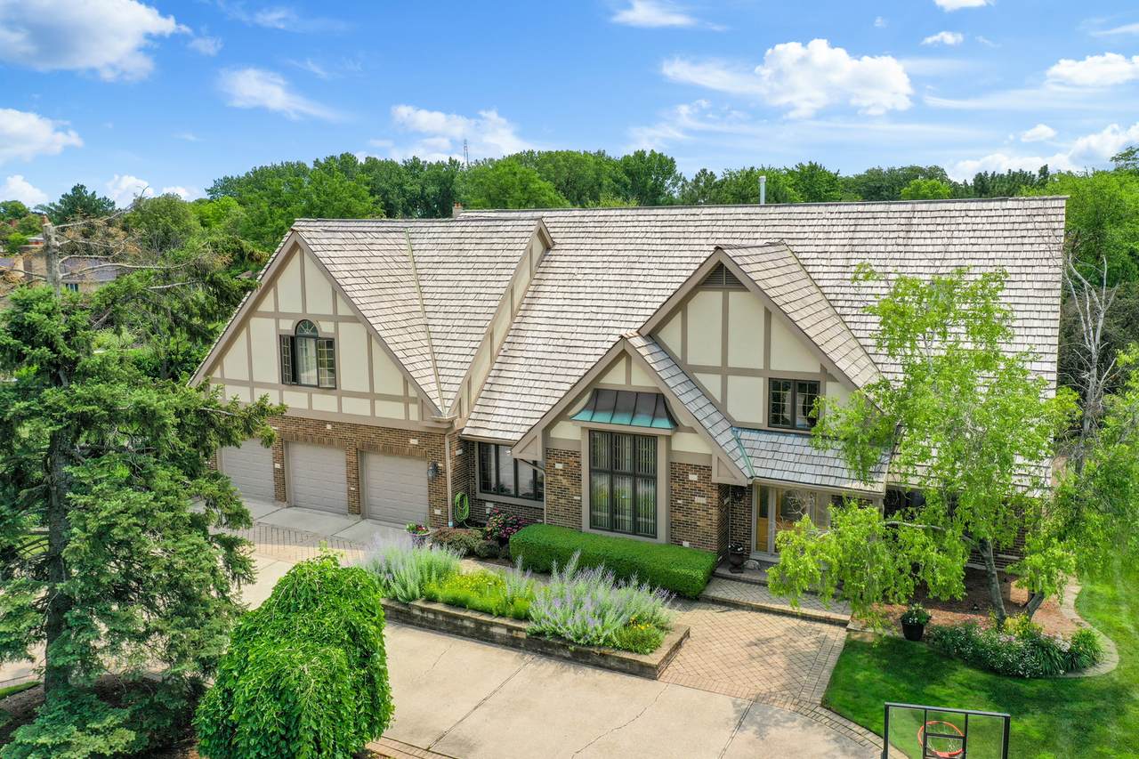 225 Wood Glen Lane - Photo 1