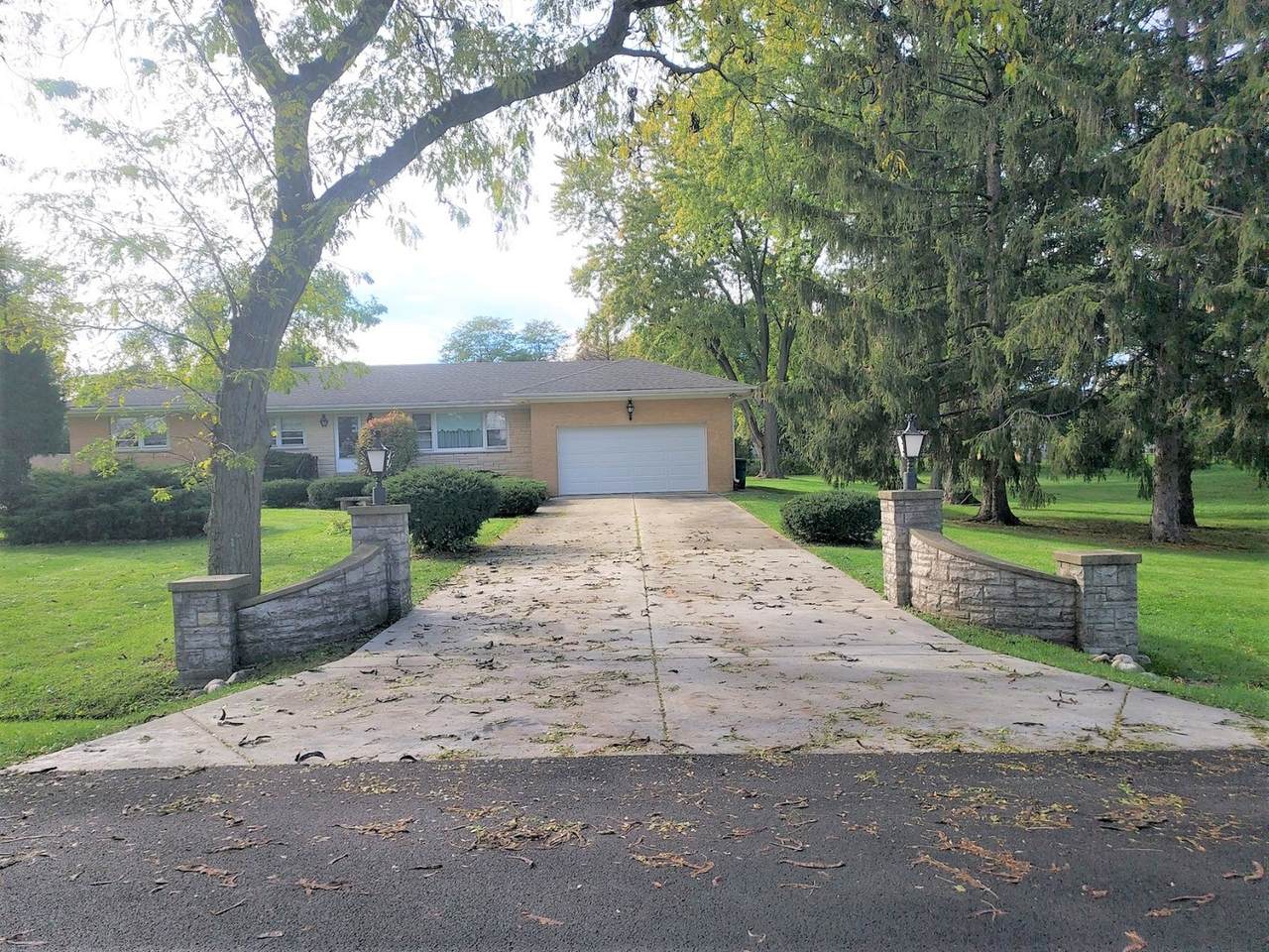 6N350 Lloyd Avenue - Photo 1