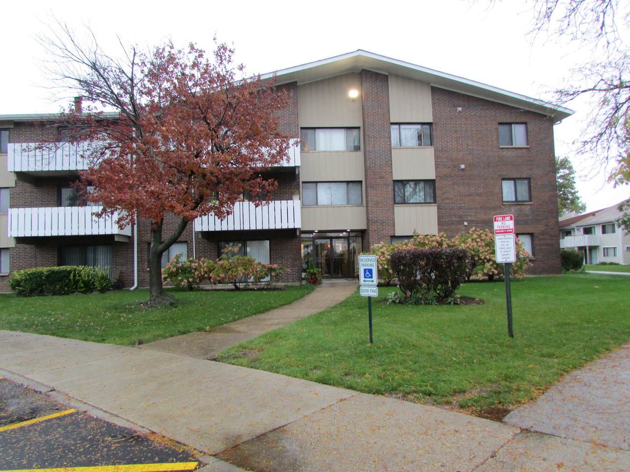 1000 Bayside Drive - Photo 1