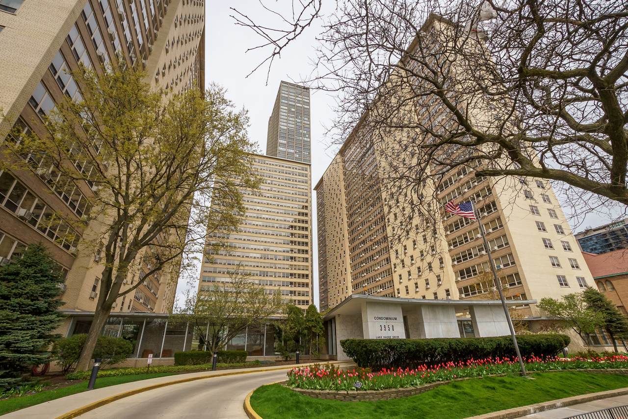3950 Lake Shore Drive - Photo 1