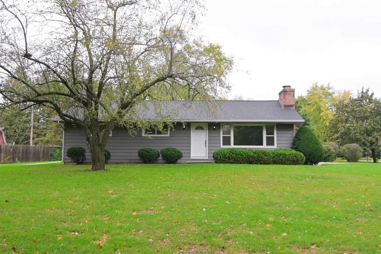 1612 Barnhart Court - Photo 1