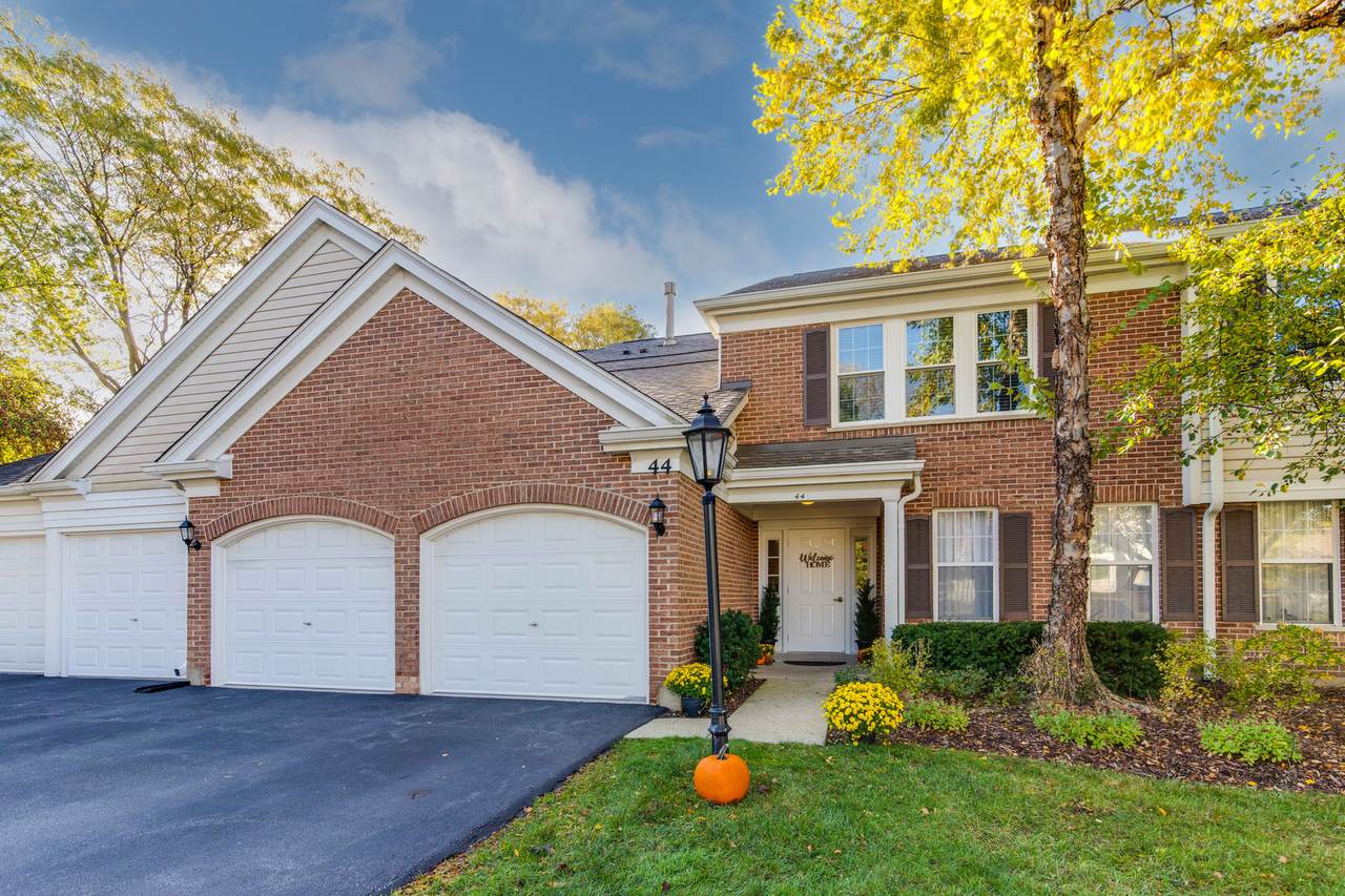 44 Country Club Drive - Photo 1