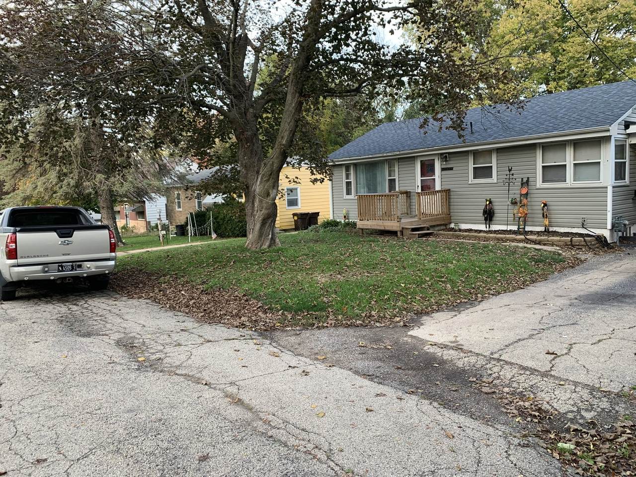 1427 Rotzler Avenue - Photo 1