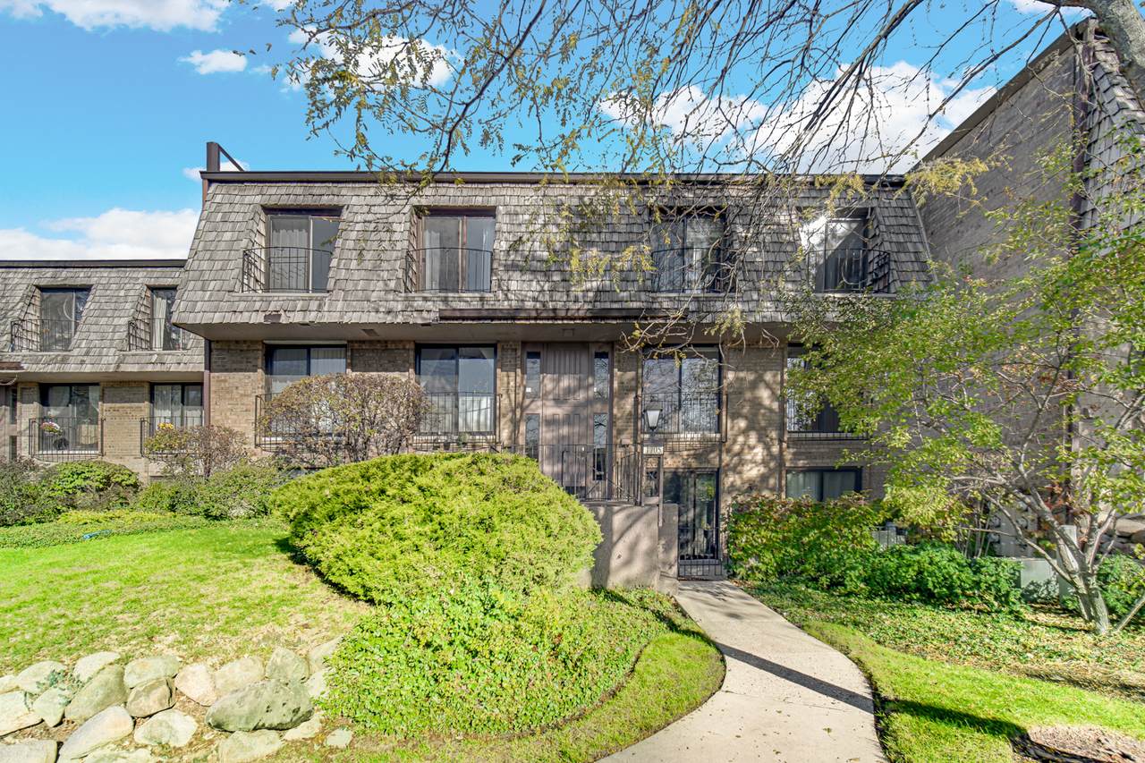 1705 Northfield Square - Photo 1