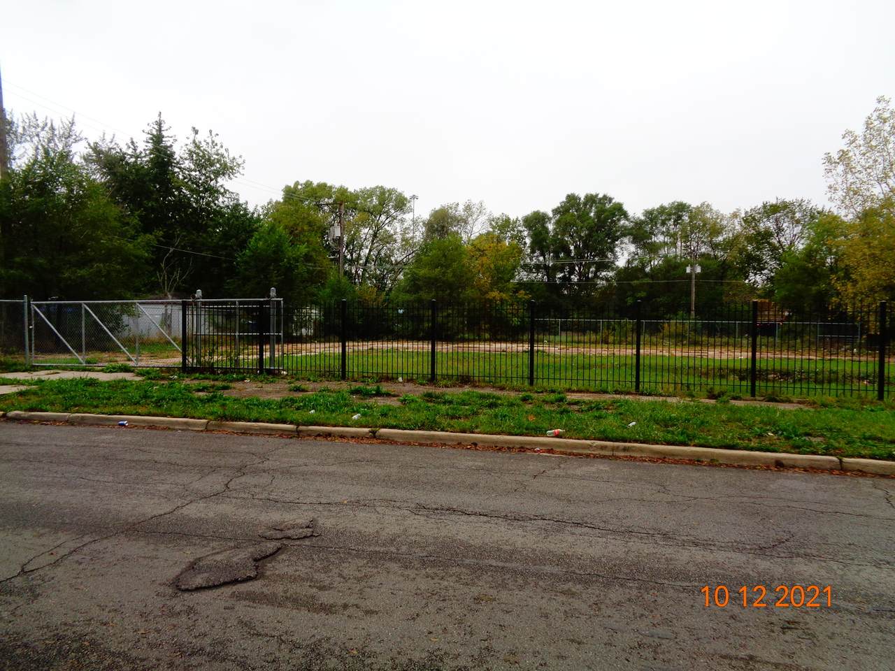 2101 69th Street - Photo 1