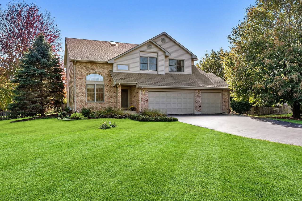 915 Dolder Lane - Photo 1