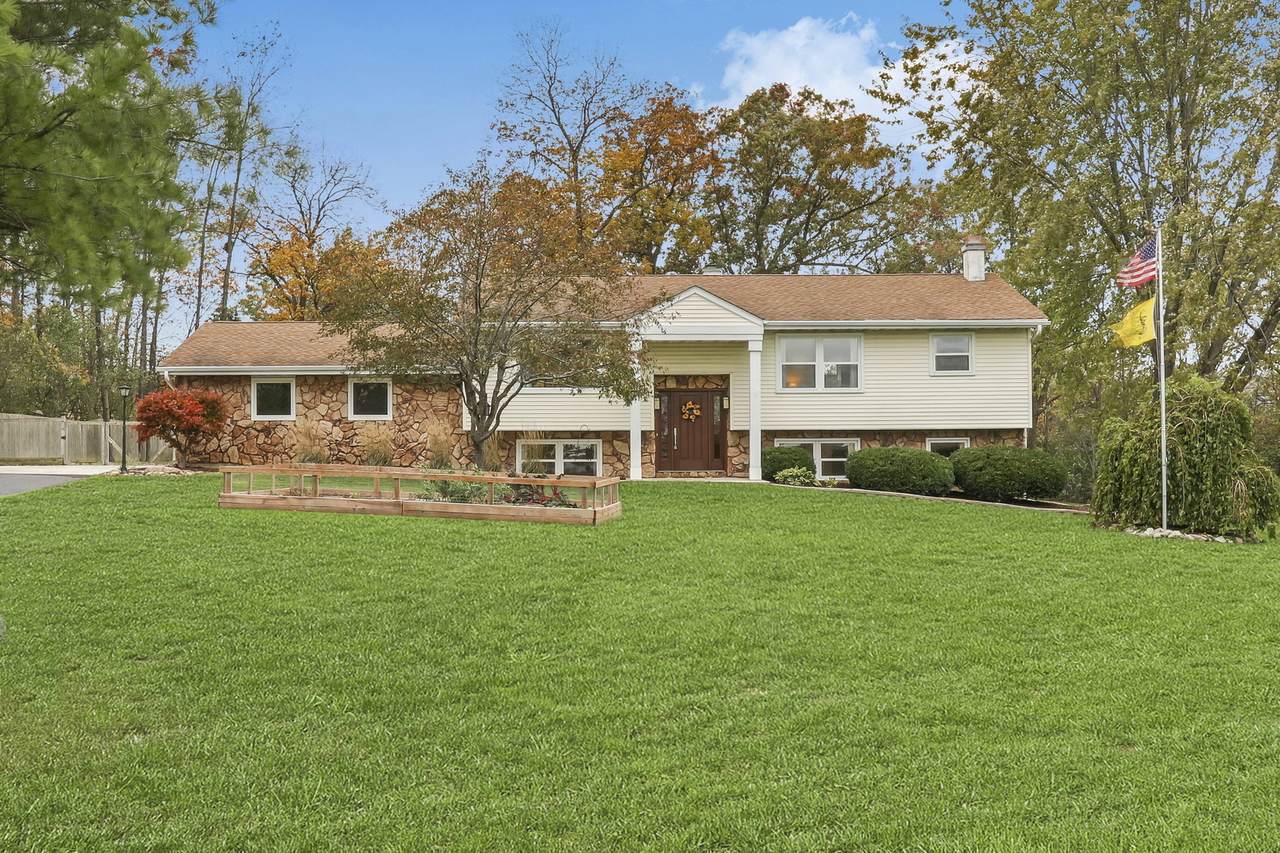 38970 Northwoods Drive - Photo 1