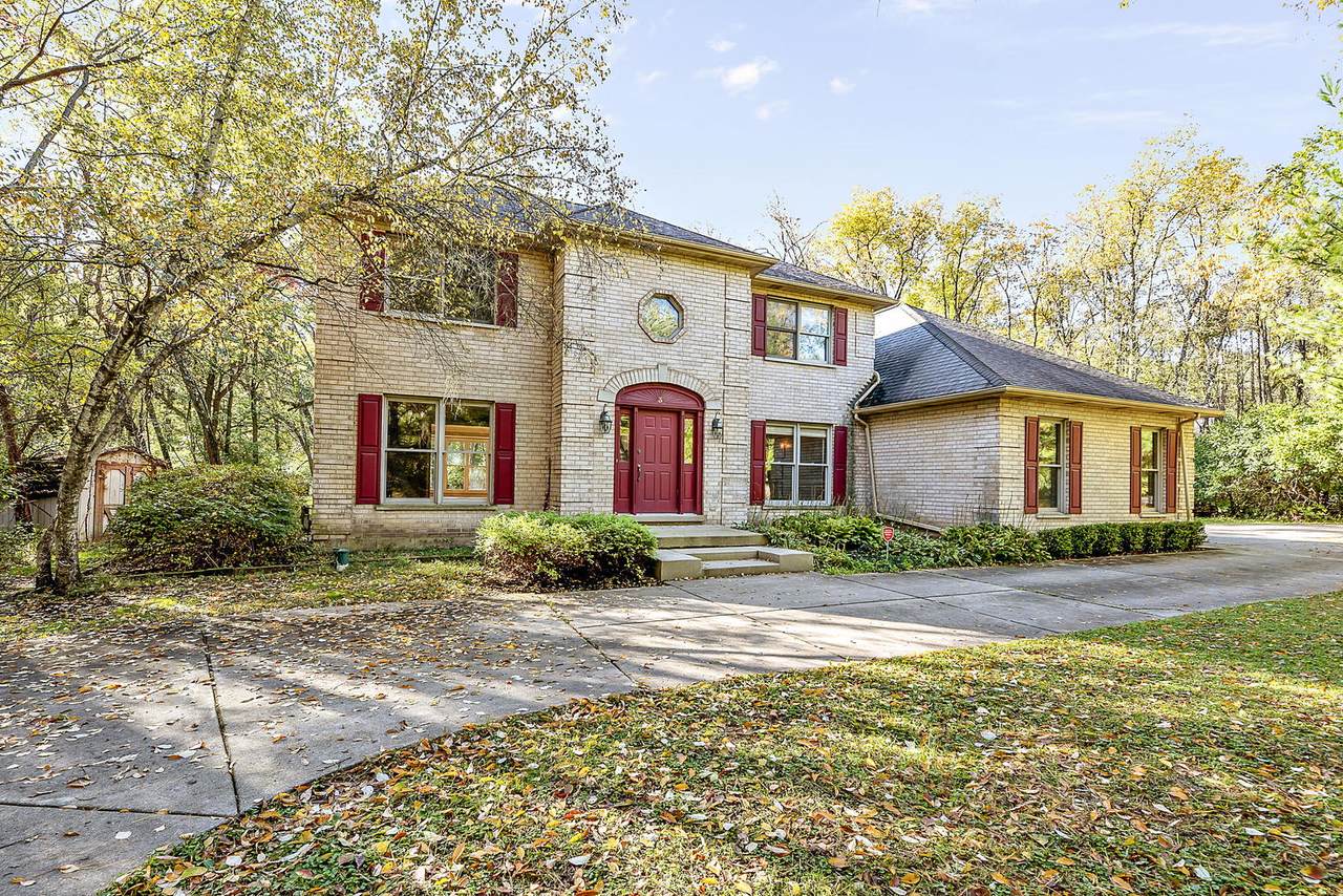 3 Regan Boulevard - Photo 1