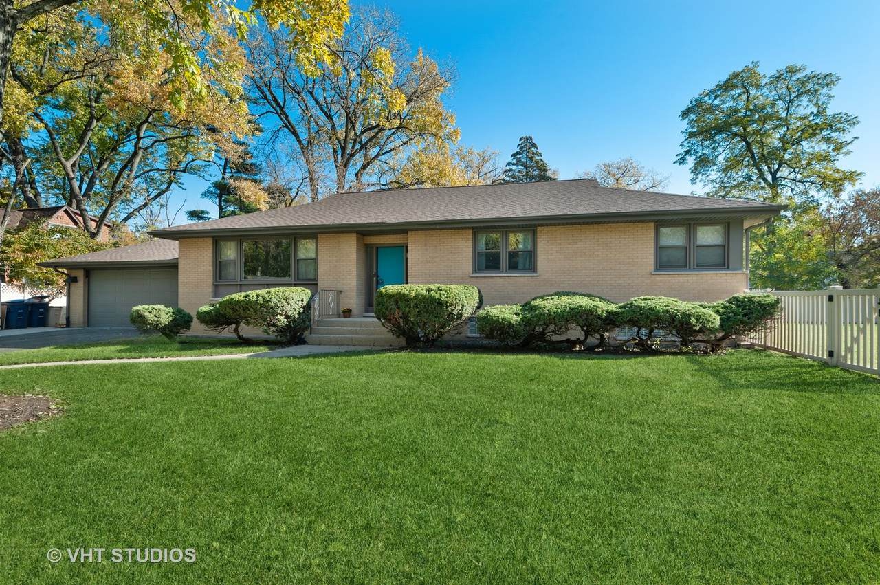 535 Bellaire Avenue - Photo 1