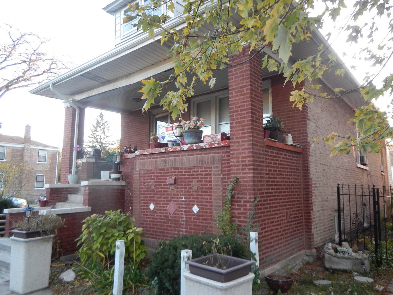 5358 Hoyne Avenue - Photo 1