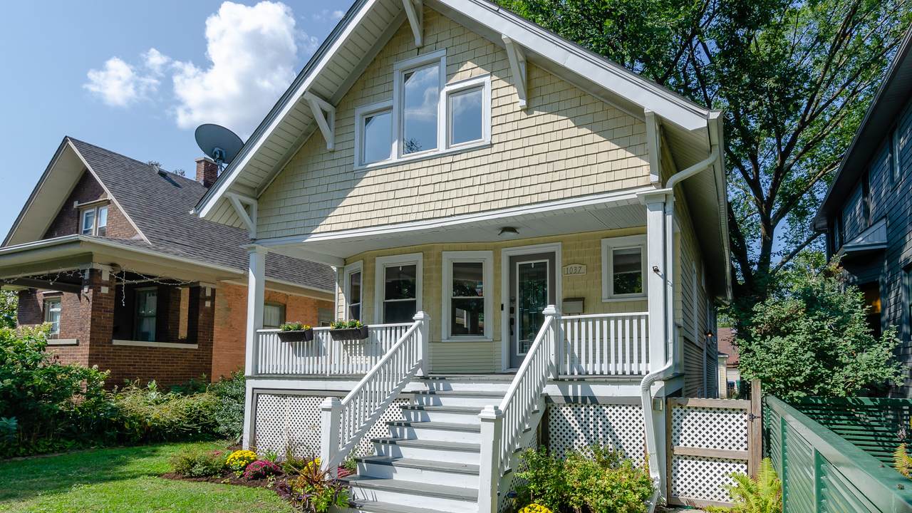 1037 Humphrey Avenue - Photo 1