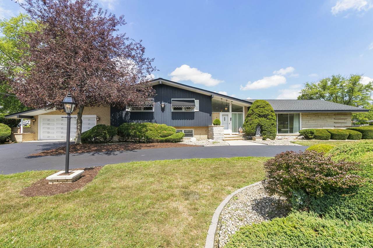 12822 Oak Park Avenue - Photo 1