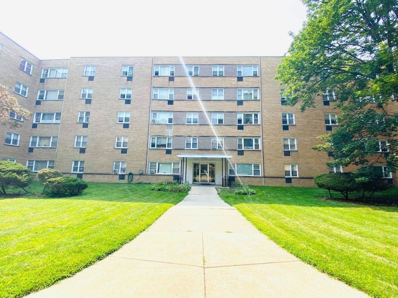 2035 Granville Avenue - Photo 1