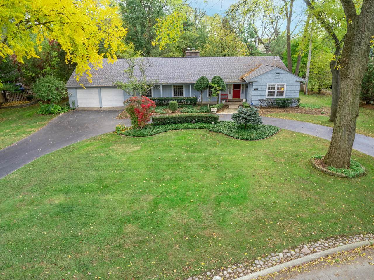 1237 Laurie Lane - Photo 1