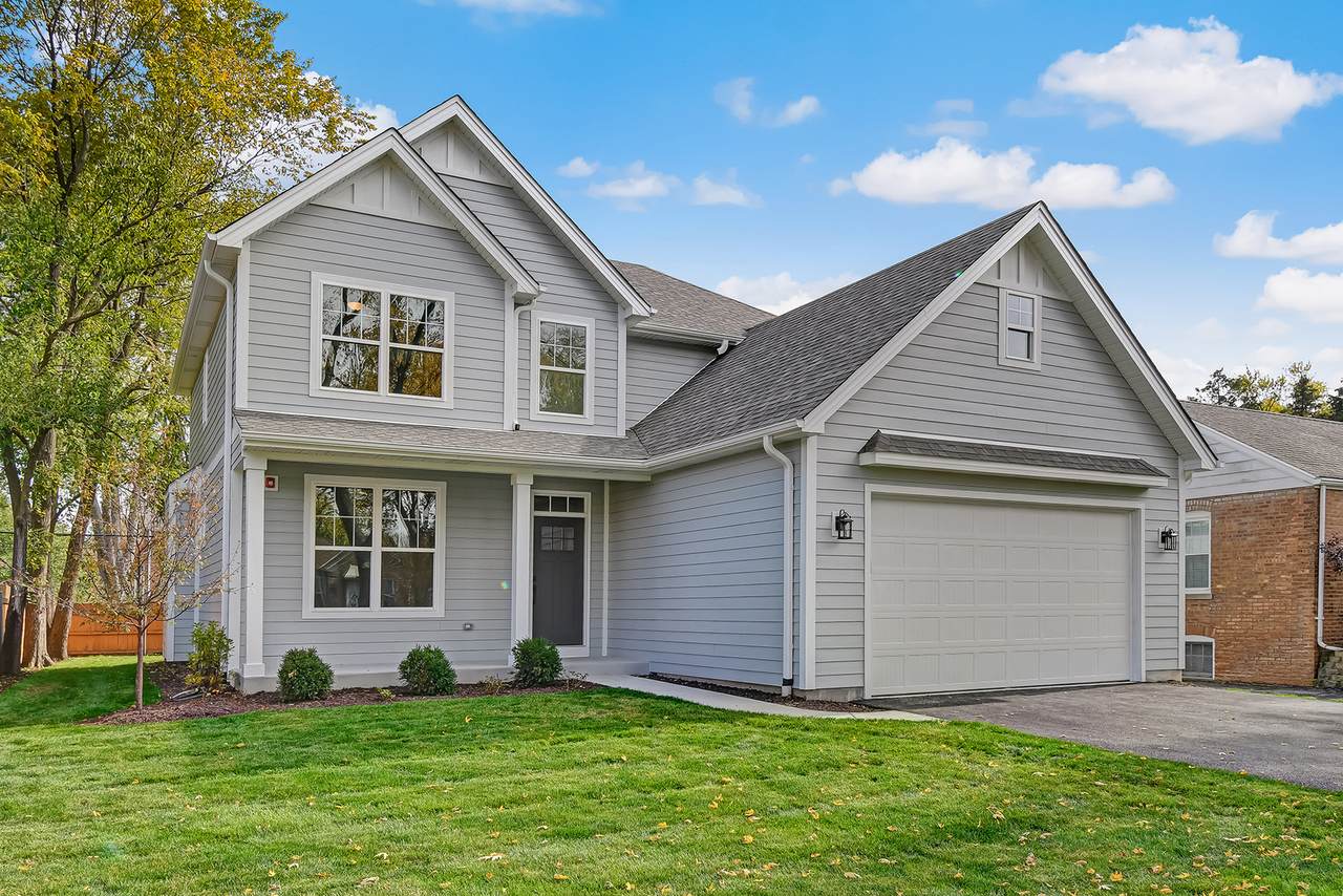 19 Hiawatha Drive - Photo 1