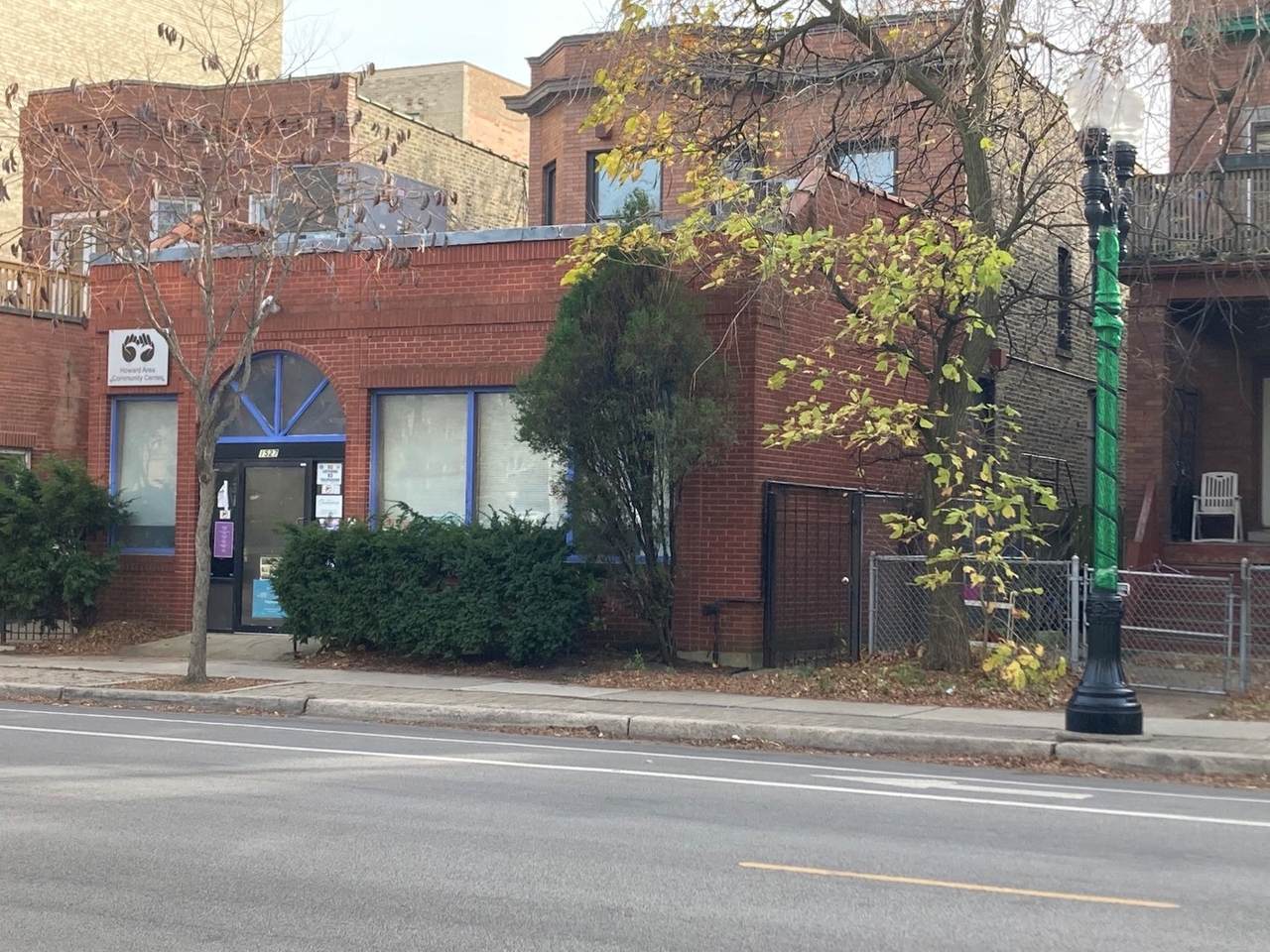 1527 Morse Avenue - Photo 1
