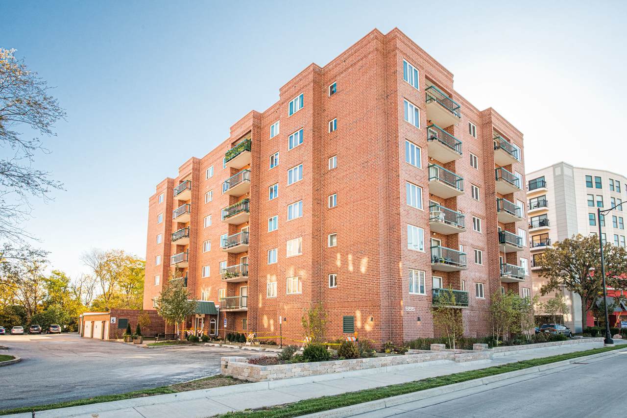 555 River Road - Photo 1