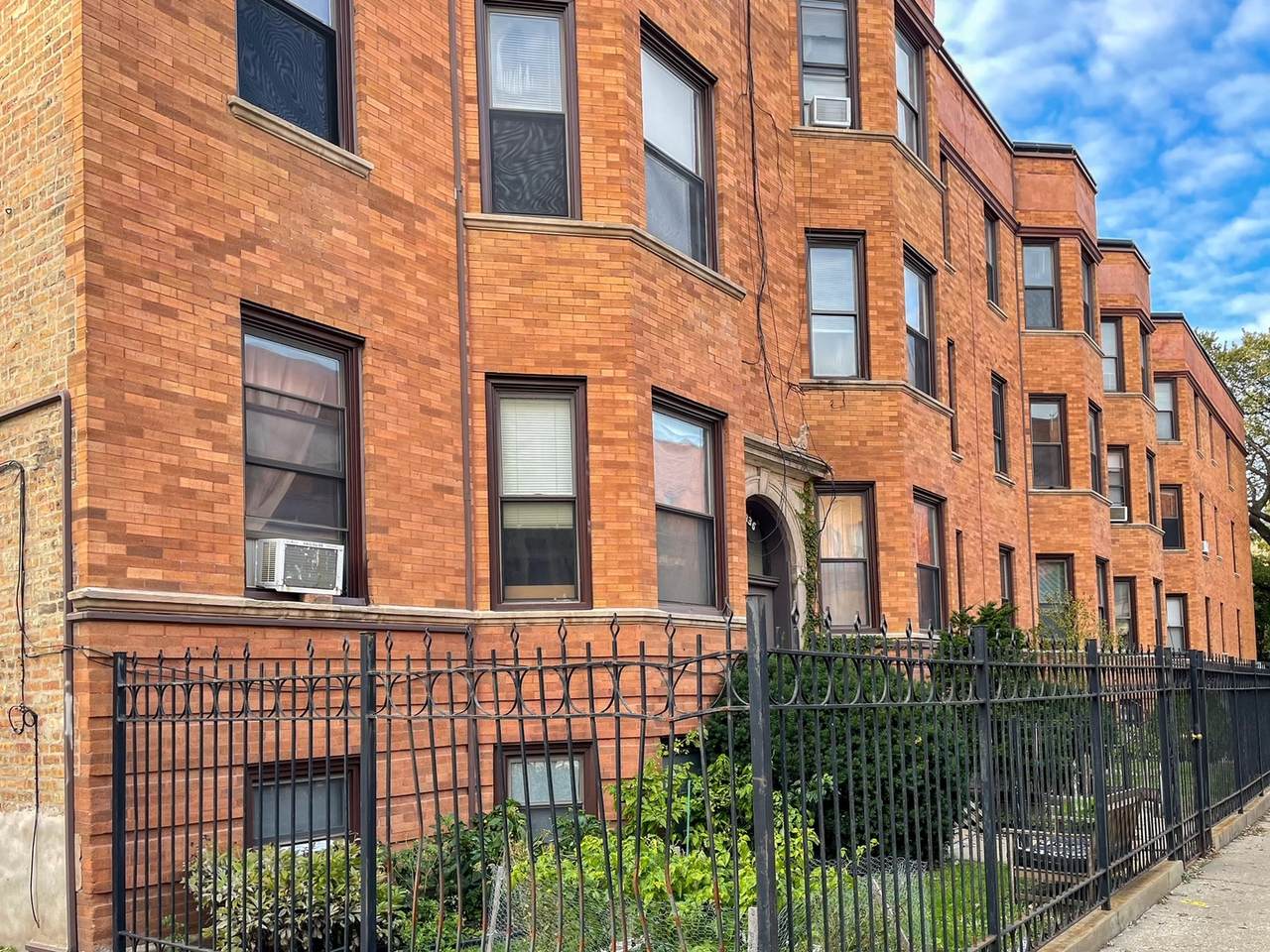 3834 Wilton Avenue - Photo 1