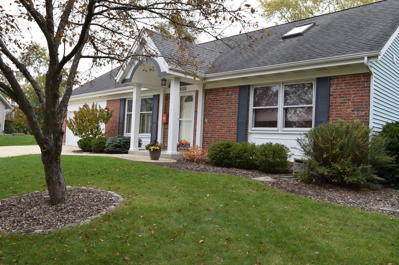 4015 Firestone Drive - Photo 1