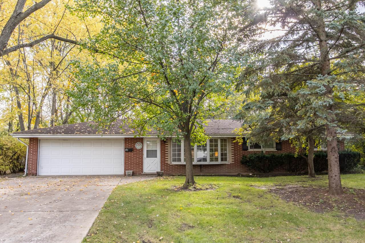 3725 Lindenwood Lane - Photo 1