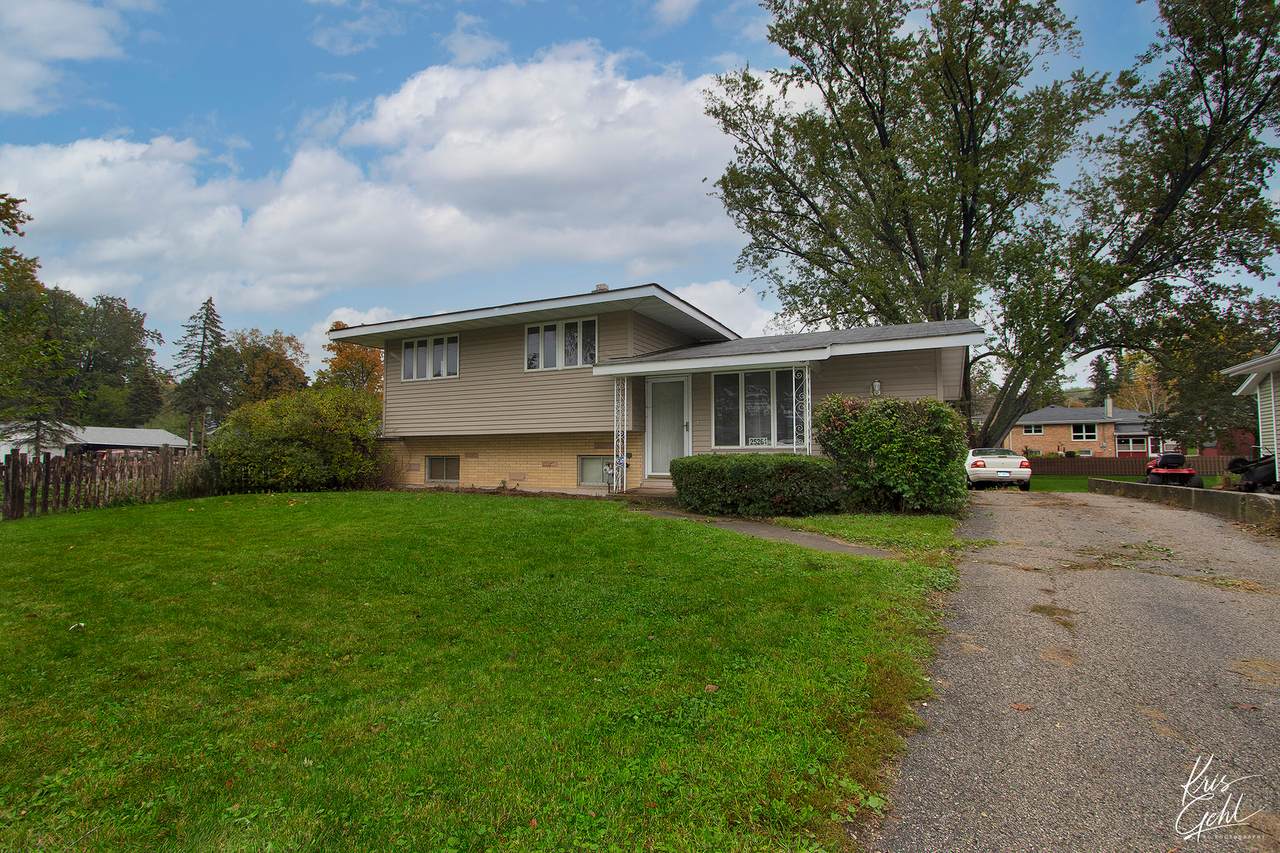 25261 Columbia Bay Drive - Photo 1