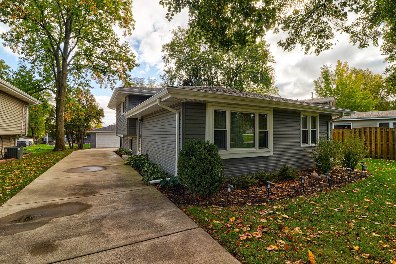 0N453 Morse Street - Photo 1