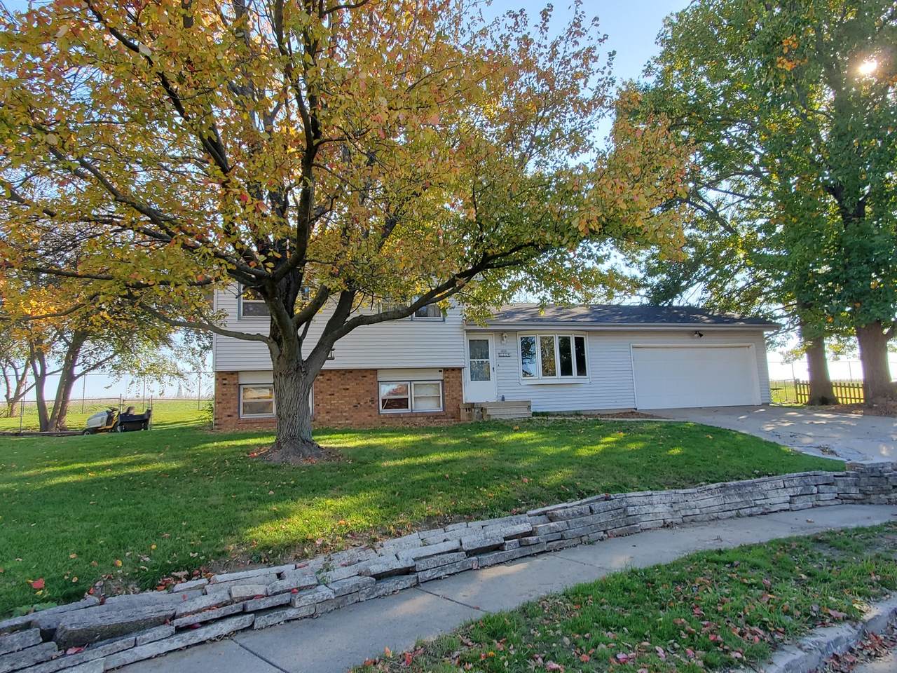 3214 Winchester Drive - Photo 1