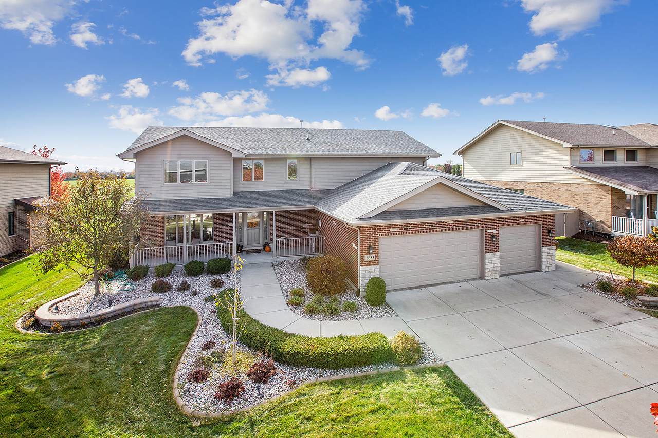 8653 Fairfield Lane - Photo 1
