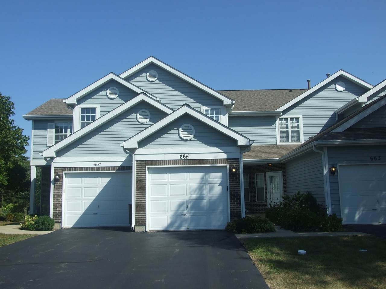 665 Woodhaven Drive - Photo 1