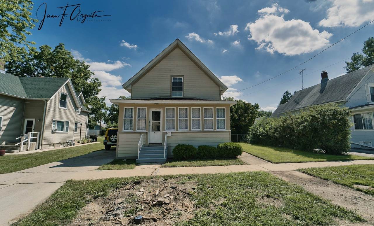 411 Jewett Street - Photo 1